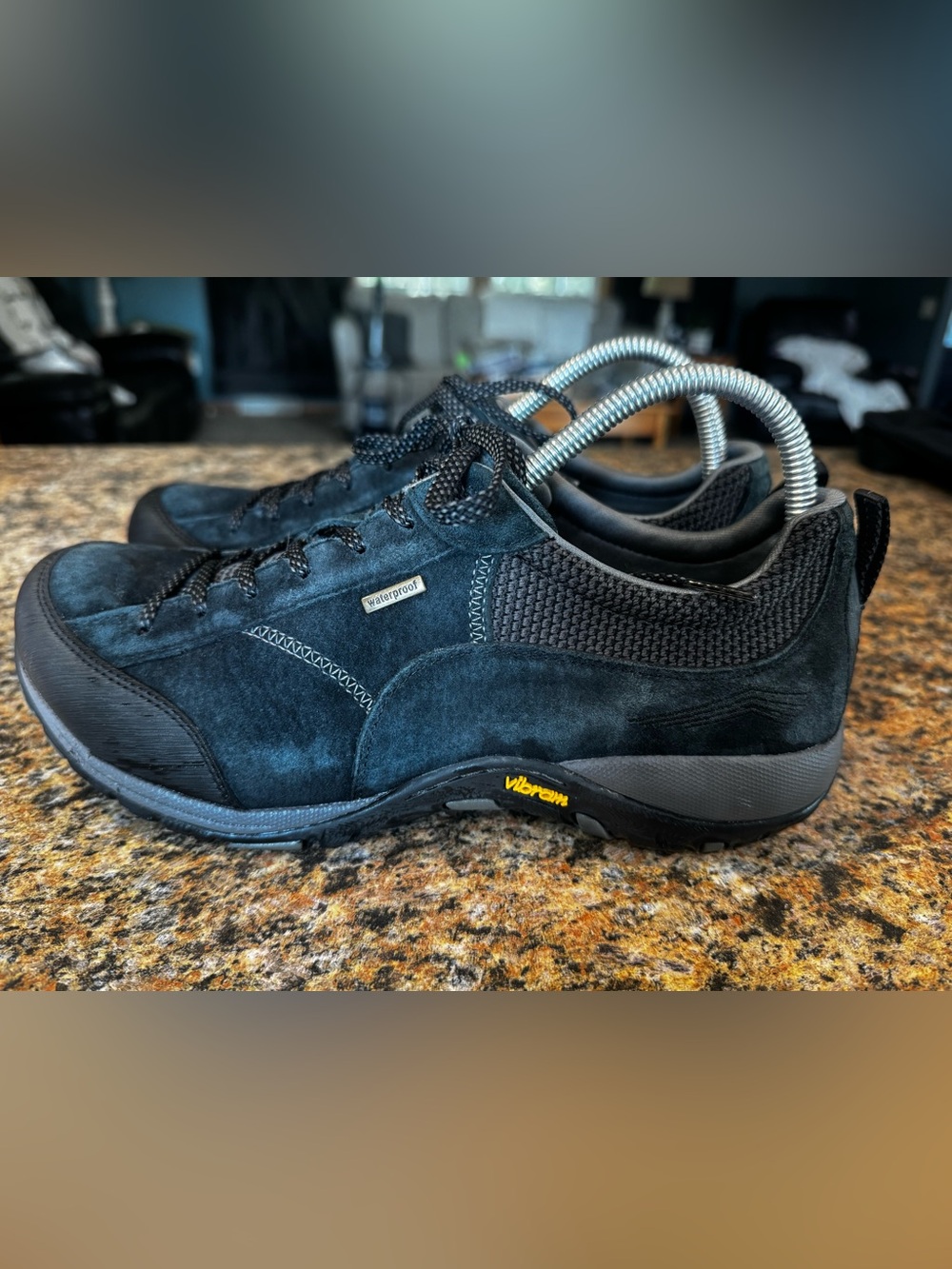 Dansko Paisley Womens 10.5 11 EU 41 Black Waterproof Walking Hiking Shoes Vibram